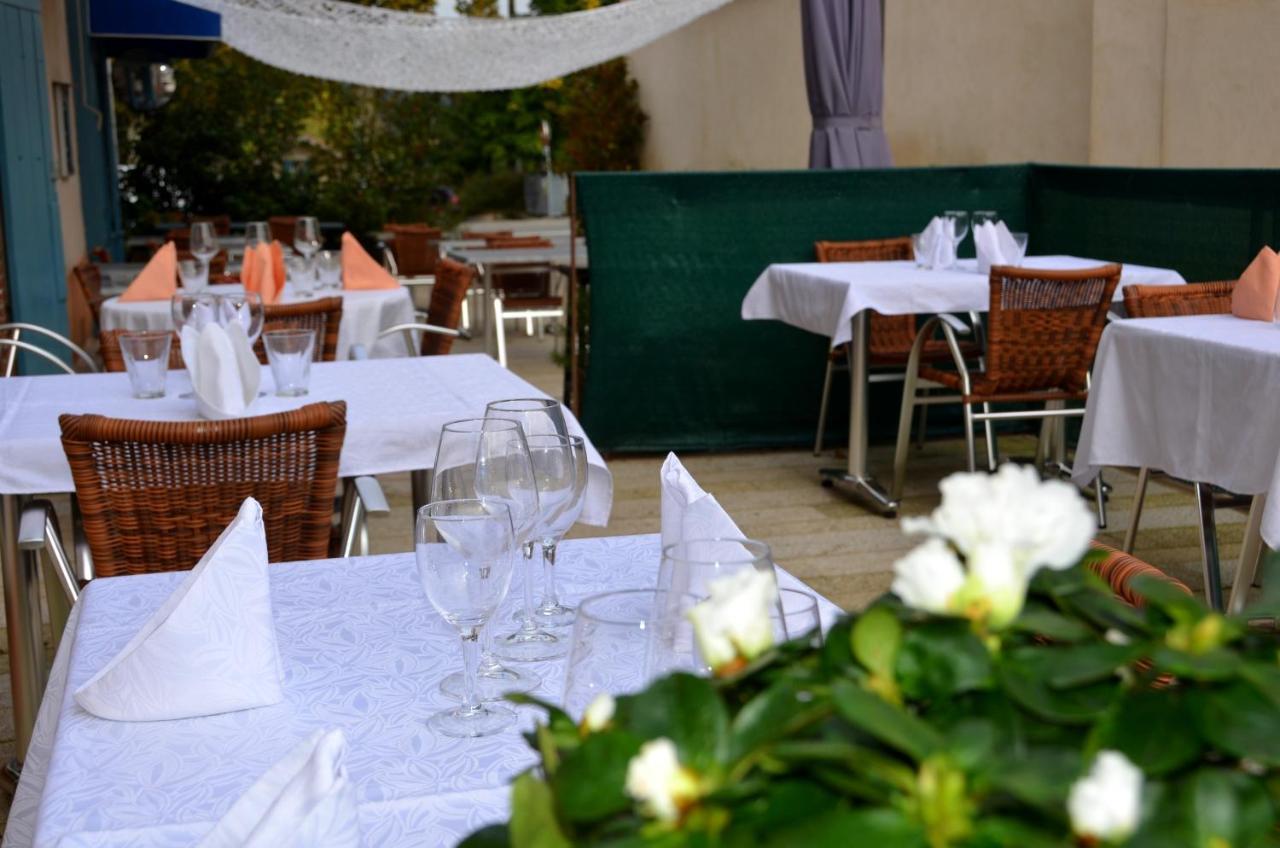 Aux Lys D'Or Hotel Réalville Exterior photo